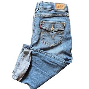Girls Size 6 Levi’s The Original Jeans Bermuda shorts sewn cuffed